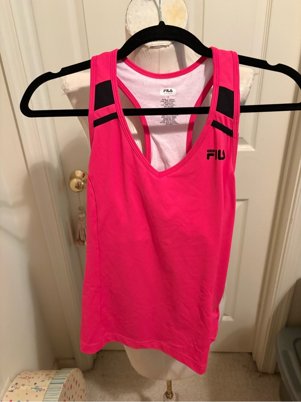 FILA Women's Hot Pink Performance Tank Top size M